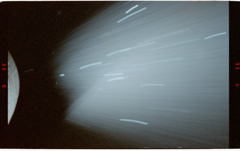 STS076-318-012.jpg