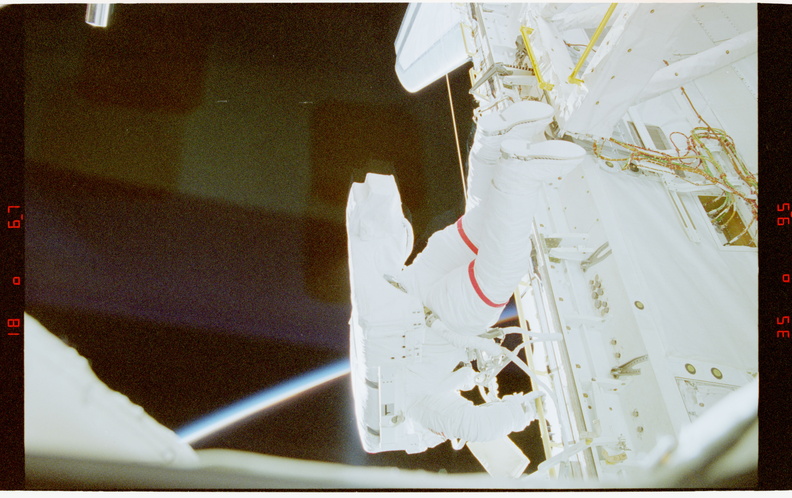 STS076-342-008.jpg