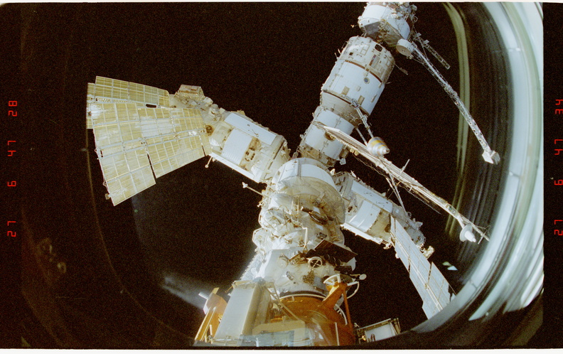 STS076-373-007.jpg