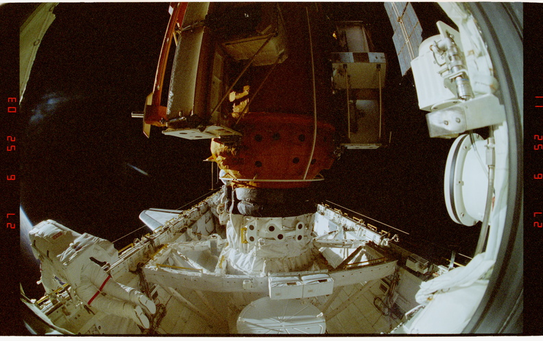 STS076-373-011.jpg