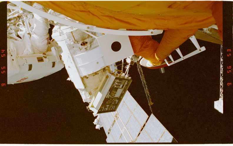 STS076-377-003.jpg