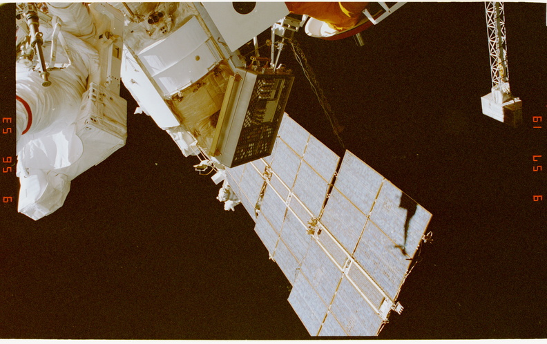 STS076-377-004.jpg