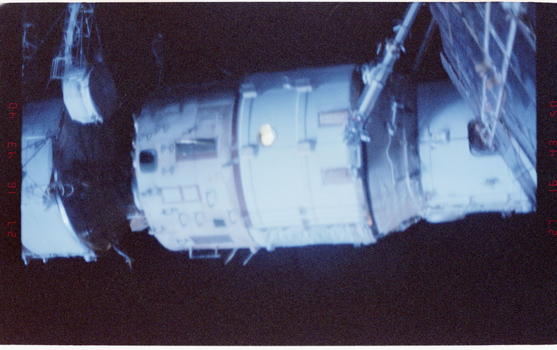 STS076-380-036.jpg