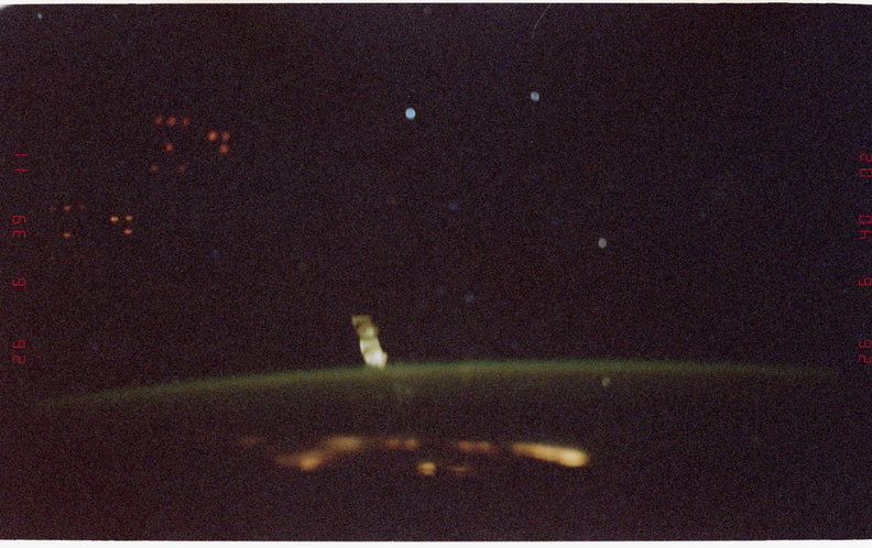 STS076-383-003.jpg
