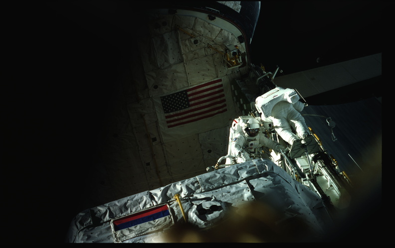 STS076-401-035.jpg