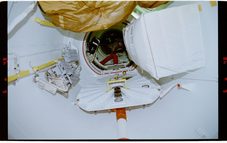 STS076-461-026.jpg