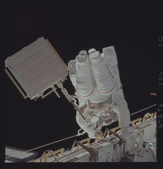 STS076-730-00G.jpg