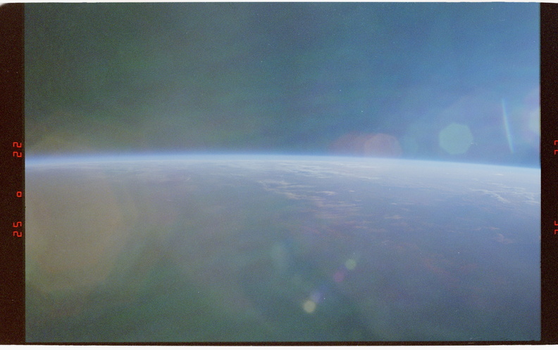 STS077-301-004.jpg