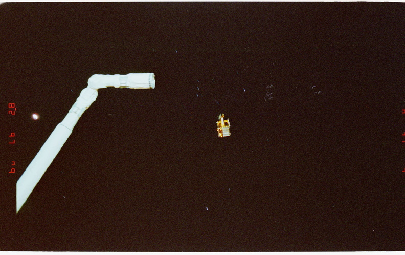 STS077-301-010.jpg
