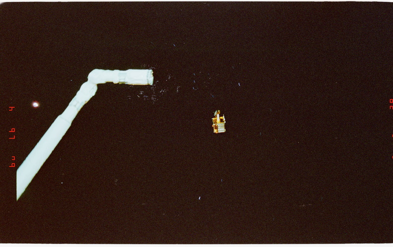 STS077-301-011.jpg