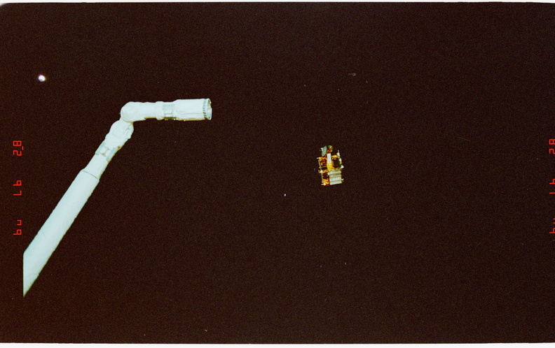 STS077-301-016.jpg