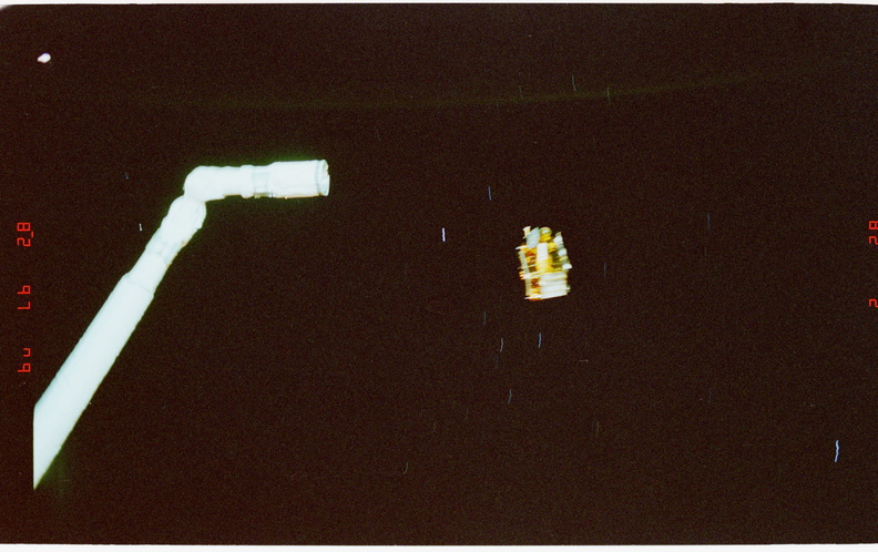 STS077-301-017.jpg
