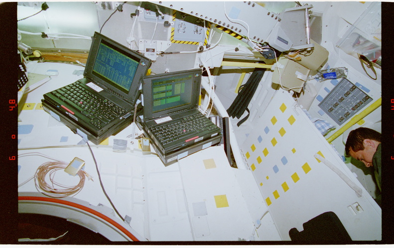 STS077-312-019.jpg