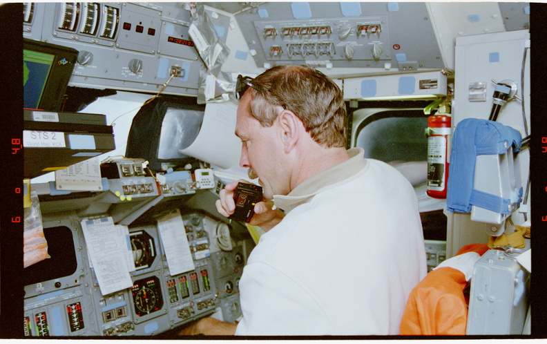 STS077-335-009.jpg
