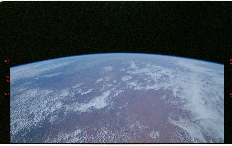 STS077-385-006.jpg