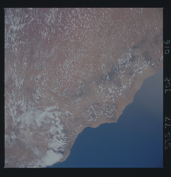 STS077-702-016.jpg