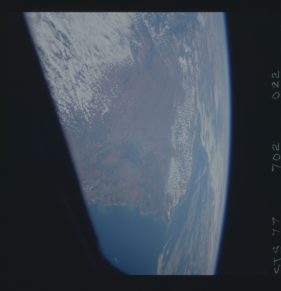 STS077-702-022.jpg
