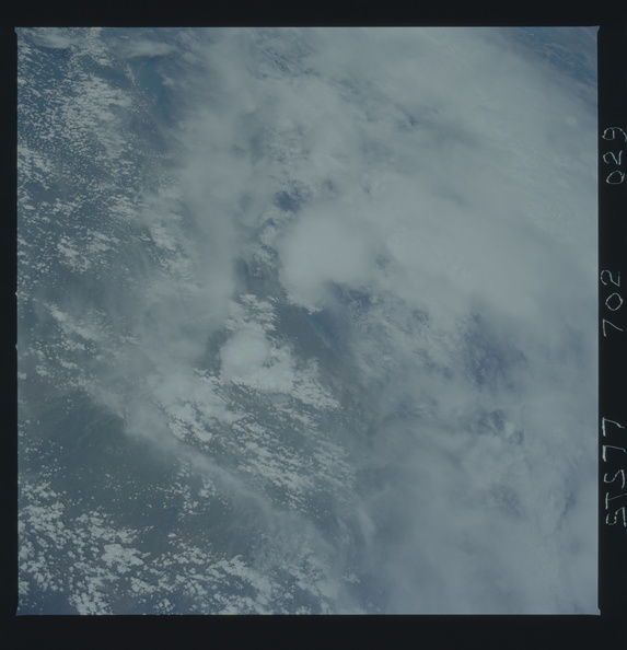 STS077-702-029.jpg
