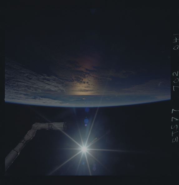 STS077-702-041.jpg