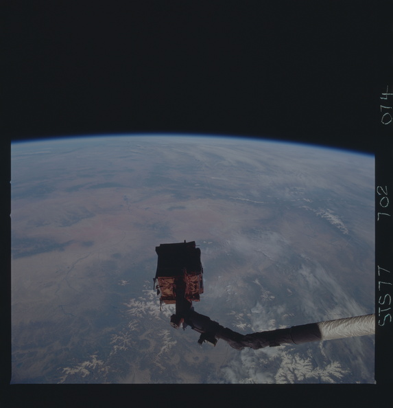 STS077-702-074.jpg