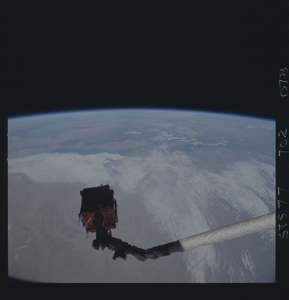 STS077-702-078.jpg