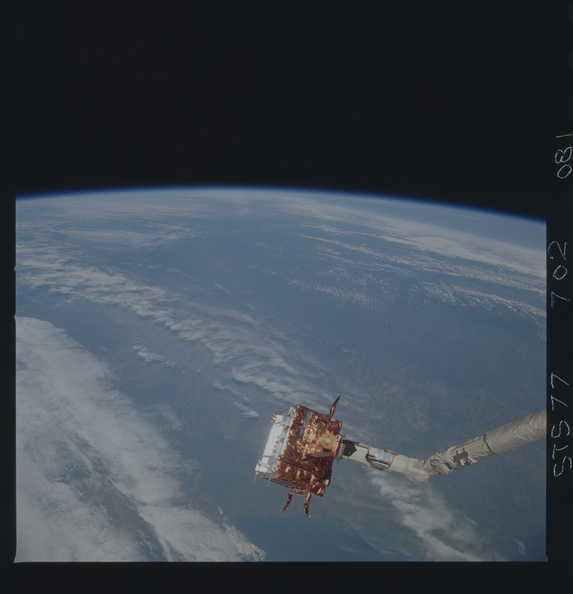 STS077-702-081.jpg