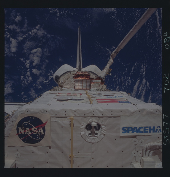 STS077-702-084.jpg