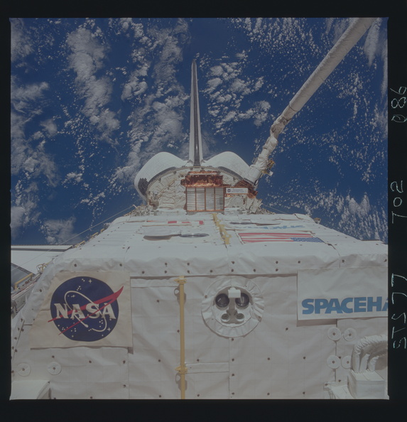 STS077-702-086.jpg