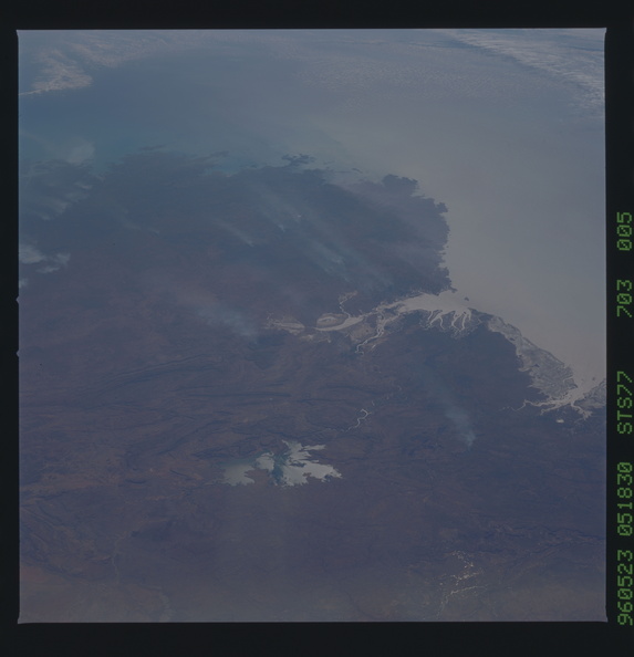 STS077-703-005.jpg