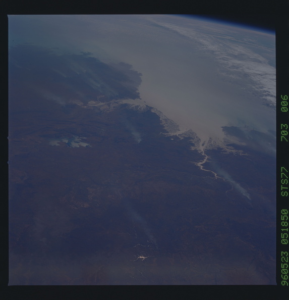 STS077-703-006.jpg