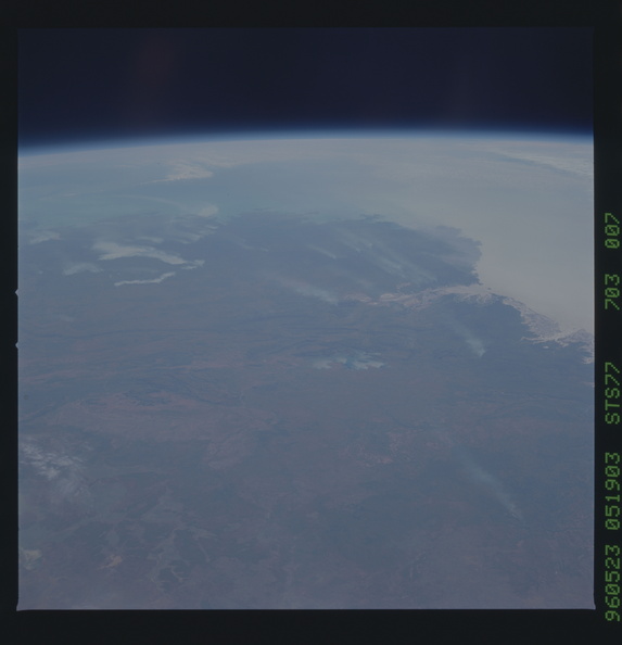 STS077-703-007.jpg
