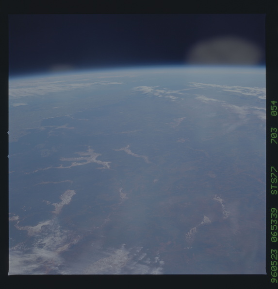 STS077-703-054.jpg