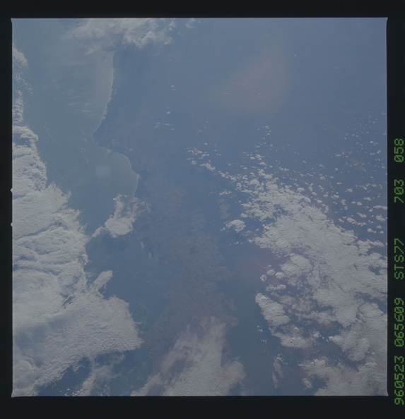 STS077-703-058.jpg