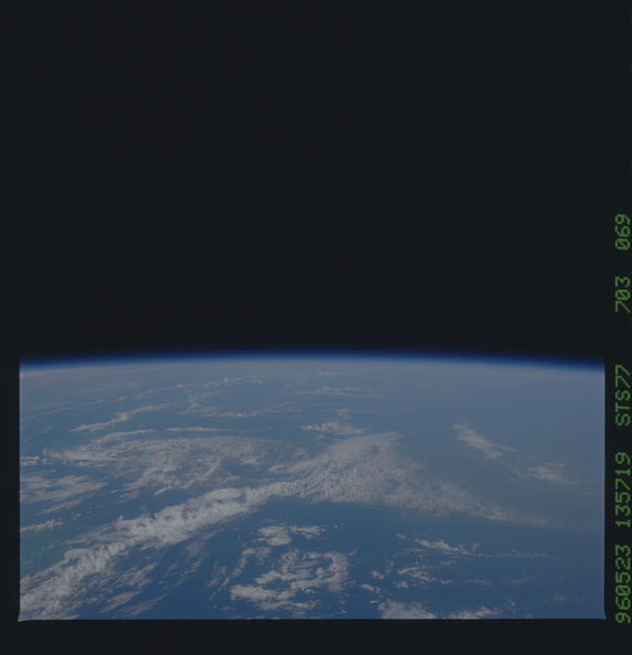 STS077-703-069.jpg