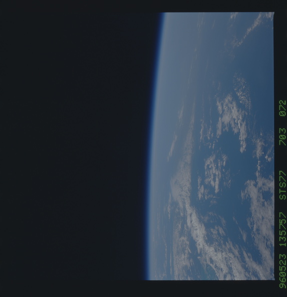 STS077-703-072.jpg