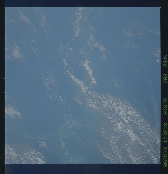 STS077-703-096.jpg