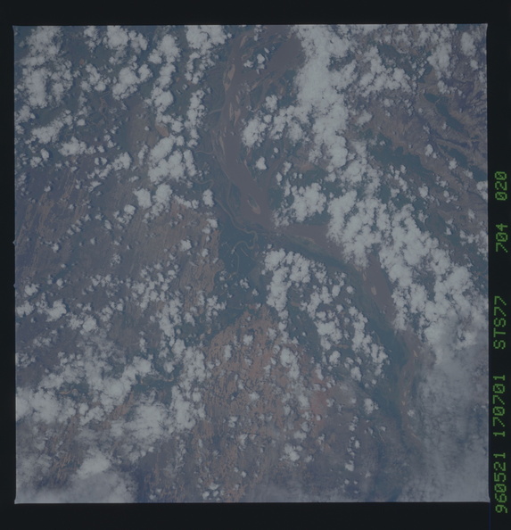 STS077-704-020.jpg