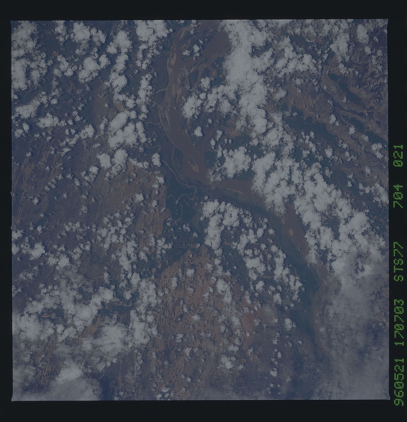 STS077-704-021.jpg