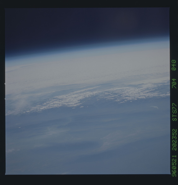 STS077-704-040.jpg