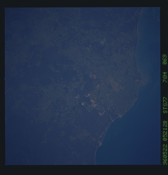 STS077-704-069.jpg