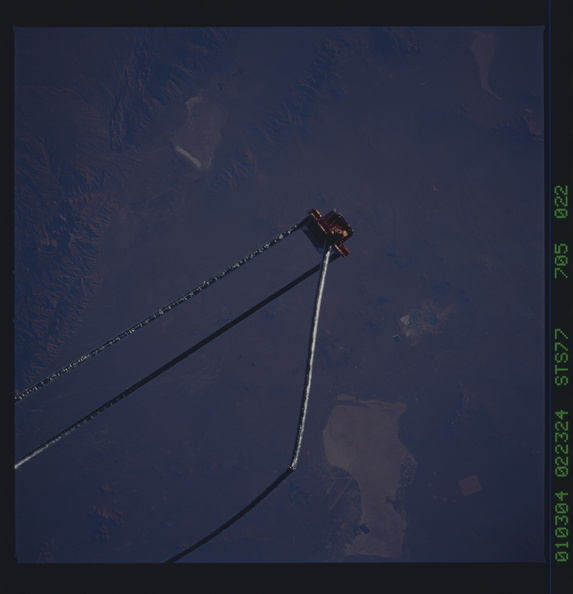 STS077-705-022.jpg