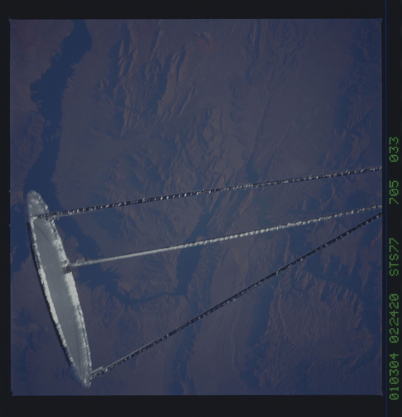 STS077-705-033.jpg