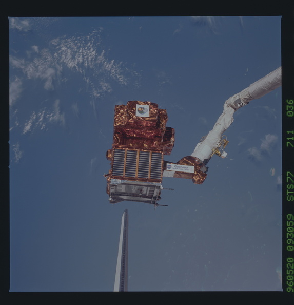 STS077-711-036.jpg