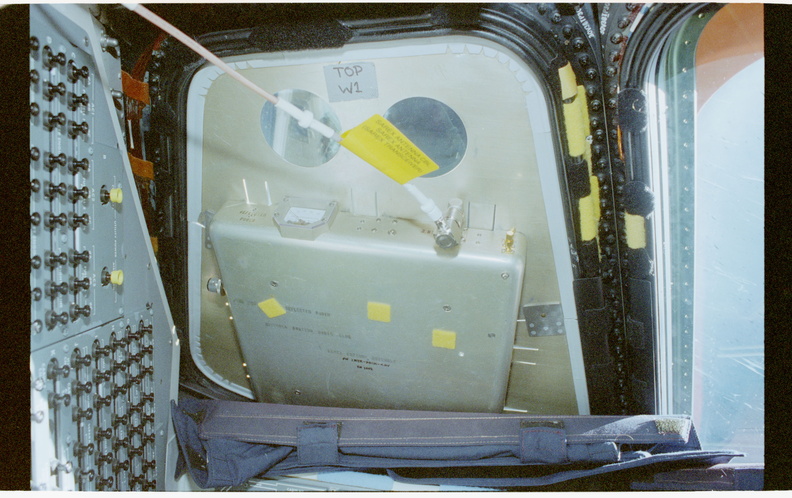 STS078-433-009.jpg