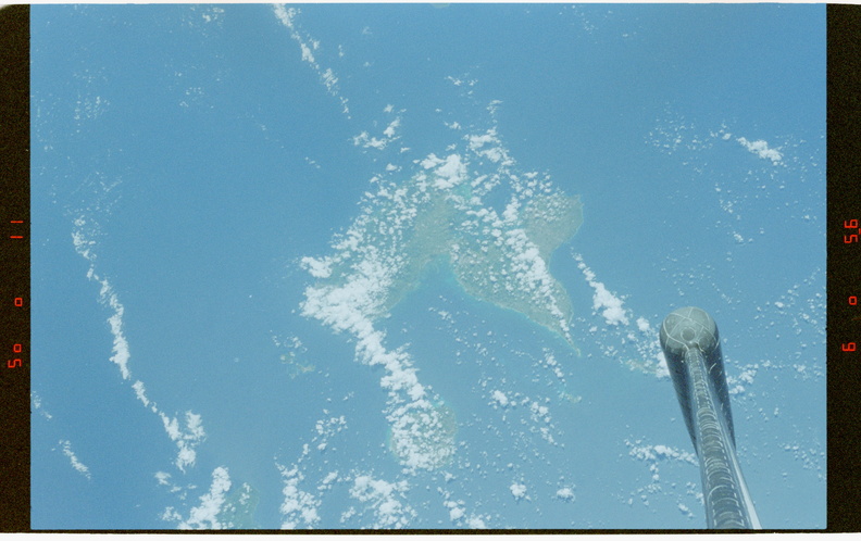 STS078-436-009.jpg