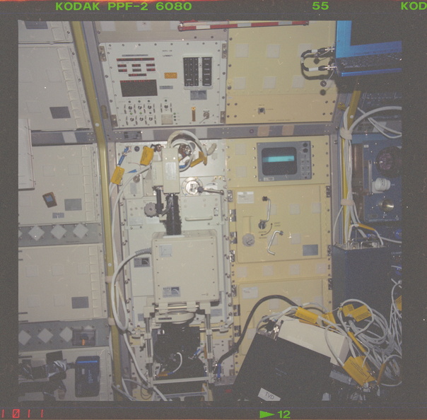 STS078-704-012.jpg