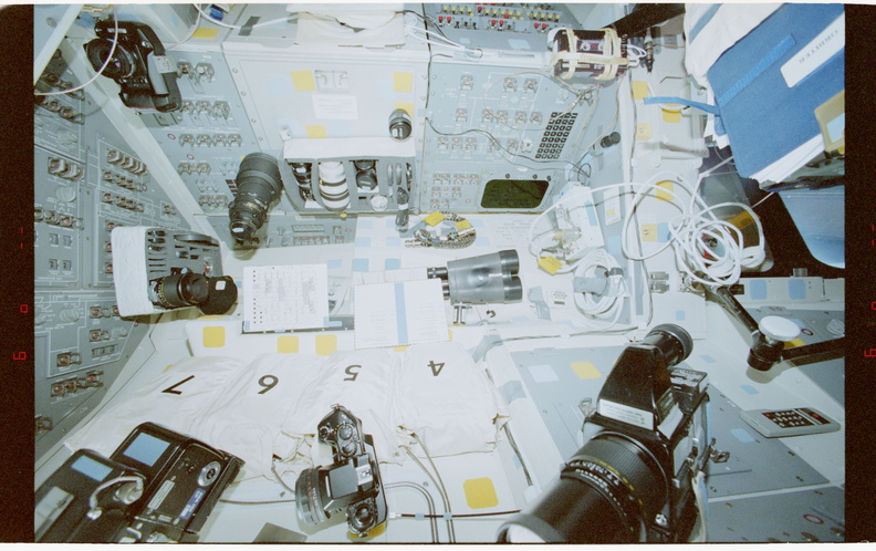 STS079-343-017.jpg