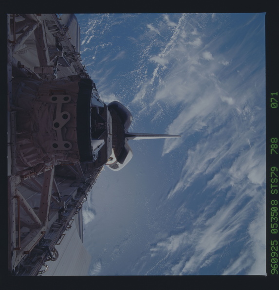 STS079-788-071.jpg