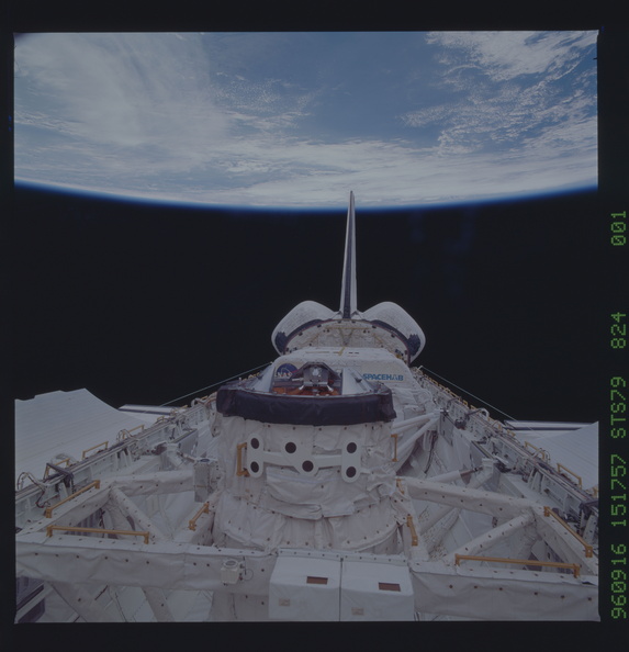 STS079-824-001.jpg