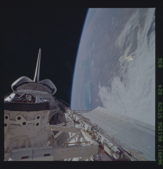 STS079-824-036.jpg